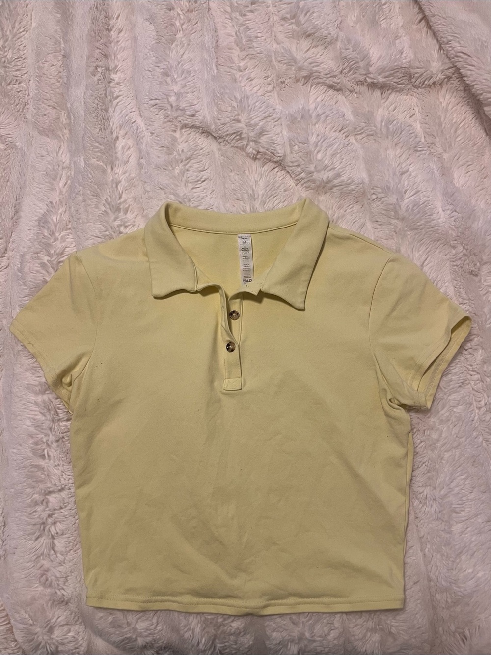 ALO Yoga Cropped Polo Top - Pale Yellow